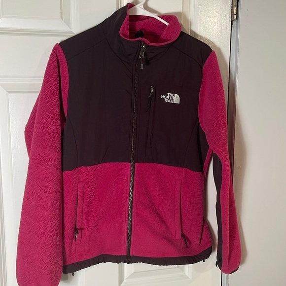 The North Face Jackets & Blazers - North face women’s pink and black zippered jacket size S